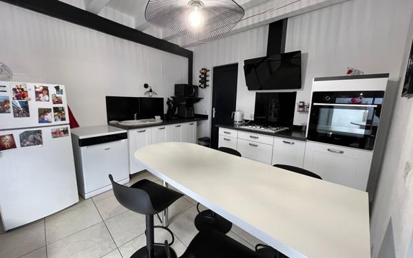 Maison à vendre    4 pièces •  La Rochefoucauld
