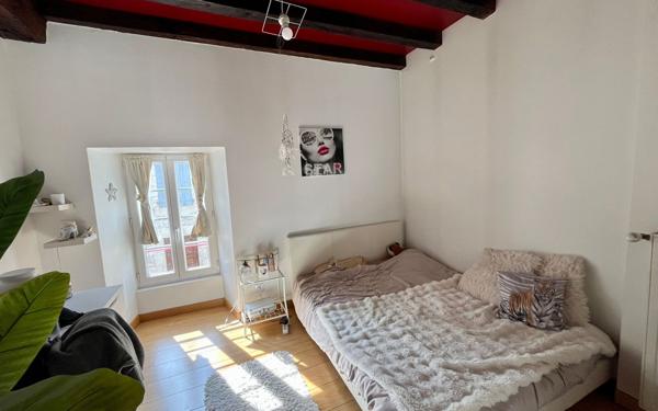 Maison à vendre    4 pièces •  La Rochefoucauld