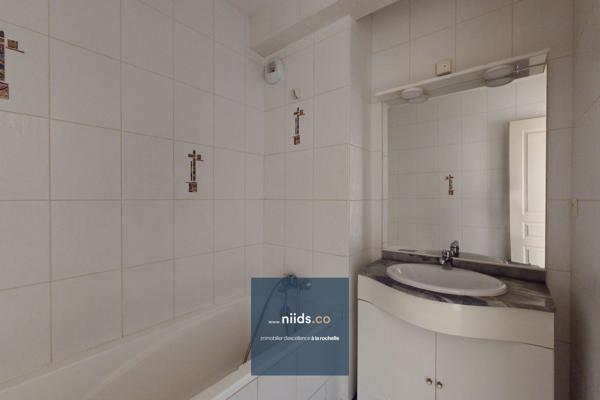 APPARTEMENT AVEC PARKING – LES MINIMES