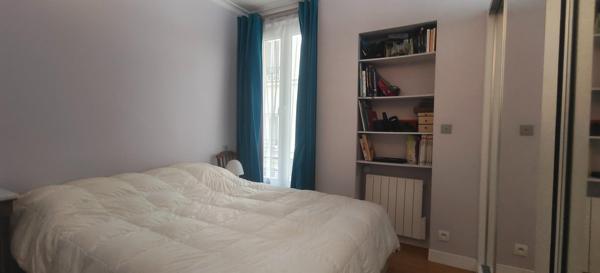 Rue Bichat – Charmant 2 pièces traversant de 43 m²