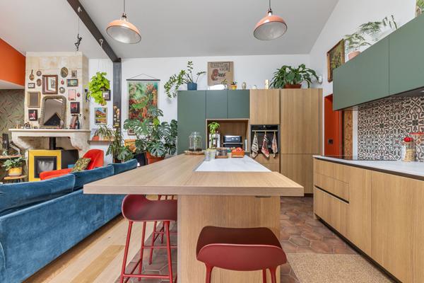 BEGLES PROCHE TRAMWAY MAISON 3- 4 pièces rénovée