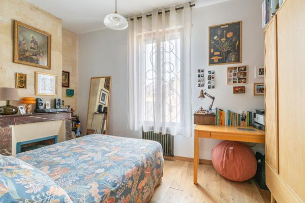 BEGLES PROCHE TRAMWAY MAISON 3- 4 pièces rénovée