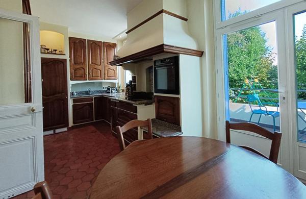 Maison Familiale proche RER A 10 pièces 240m² NEUILLY-PLAISANCE (93360)