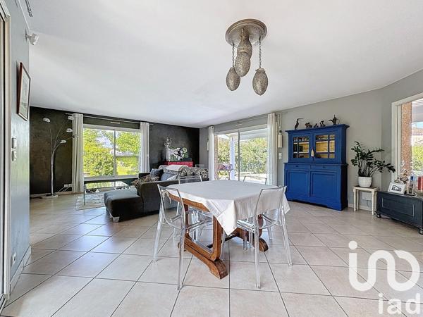 Maison 7 pièces de 171 m² à Aussonne (31840)