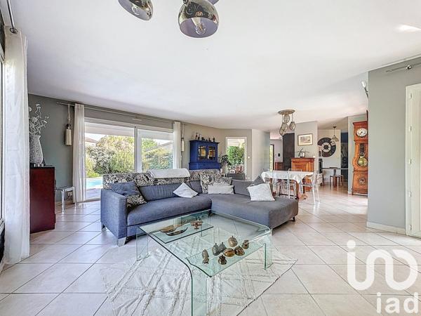 Maison 7 pièces de 171 m² à Aussonne (31840)