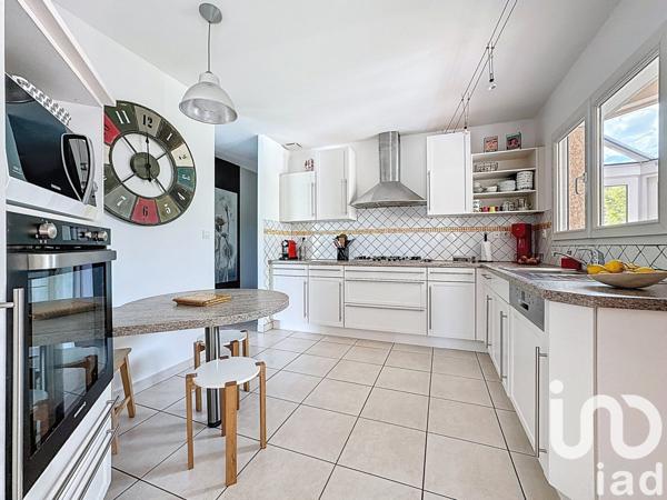 Maison 7 pièces de 171 m² à Aussonne (31840)