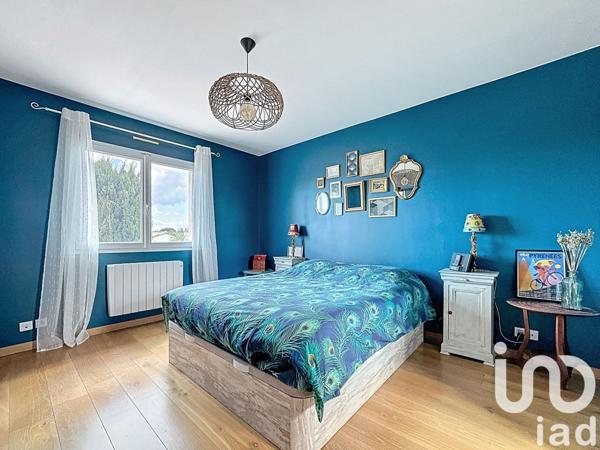 Maison 7 pièces de 171 m² à Aussonne (31840)