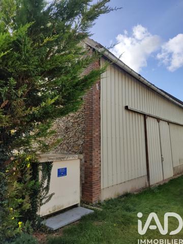 Immeuble à vendre 305 m² Voisines