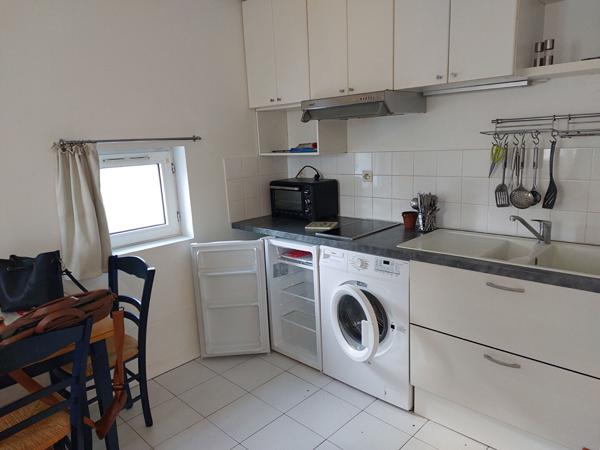 A LOUER APPARTEMENT 2 PIECES MEUBLE A LA ROCHELLE VIEUX PORT