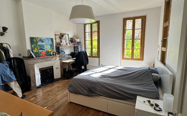 Maison à vendre    5 pièces •  Moissac