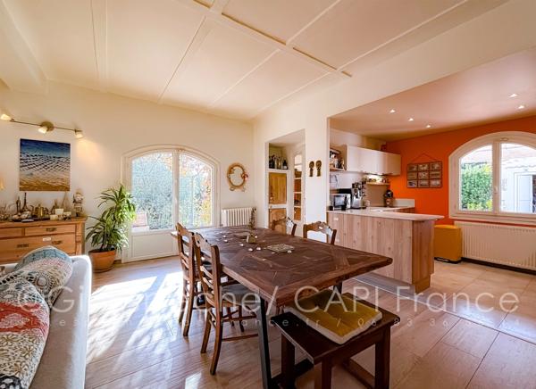 Dpt Alpes Maritimes (06), à vendre MOUGINS Village Maison 4 chambres