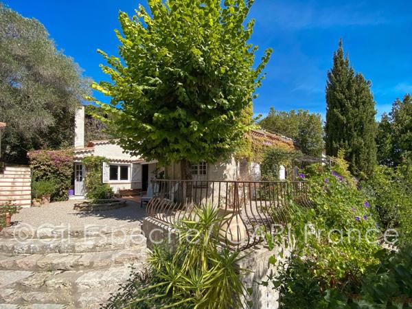 Dpt Alpes Maritimes (06), à vendre MOUGINS Village Maison 4 chambres