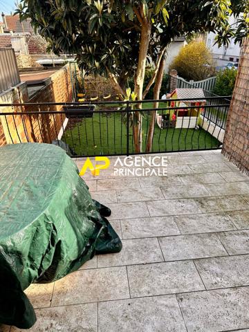 Sartrouville - Union - Maison 6 pièces, 4 chambres 145 m2 avec garage 499 900 € **  - Référence  9566