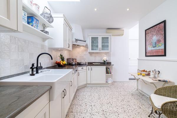 Vente Maison de maître Nice 6 Pièces 198.83 m²