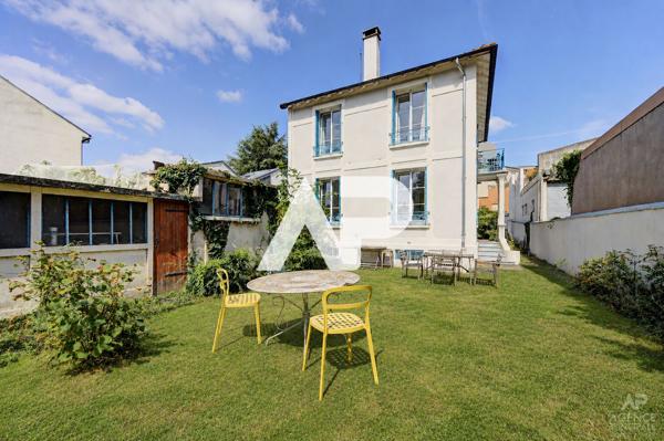 Maison Rueil Malmaison 7 pièce(s) 132 m2 850 000 € **  - Référence  20133