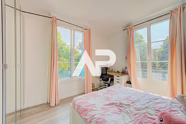 Maison Rueil Malmaison 7 pièce(s) 132 m2 850 000 € **  - Référence  20133