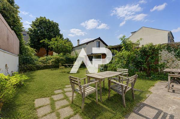 Maison Rueil Malmaison 7 pièce(s) 132 m2 850 000 € **  - Référence  20133