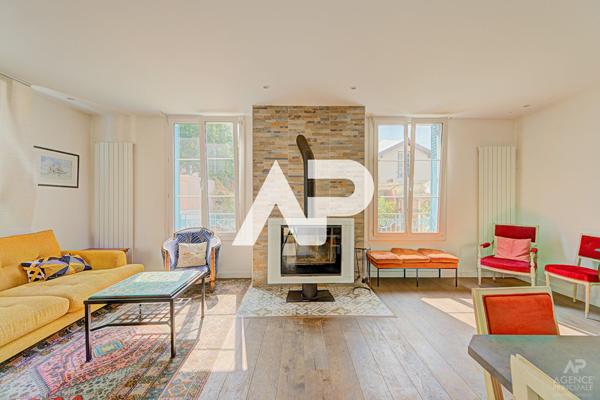 Maison Rueil Malmaison 7 pièce(s) 132 m2 850 000 € **  - Référence  20133