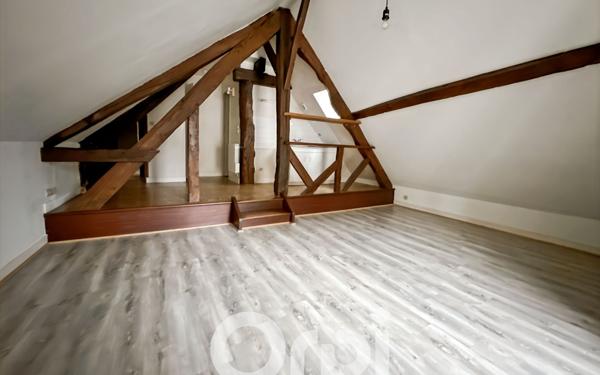 Immeuble à vendre    5 pièces • 97,50 m2 Mantes-la-Jolie