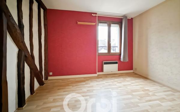 Immeuble à vendre    5 pièces • 97,50 m2 Mantes-la-Jolie