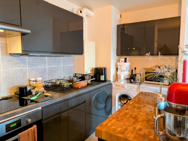 Grand F2 avec stationnement privatif