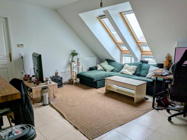 Grand F2 avec stationnement privatif