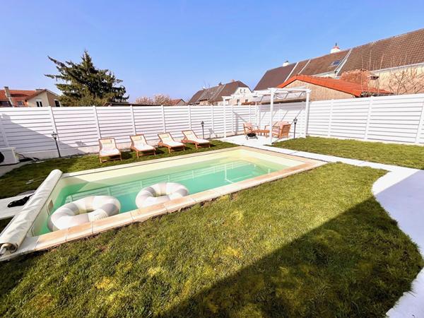 Maison Sainte Marie Aux Chênes avec piscine