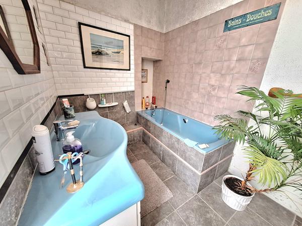 A vendre Maison Montluçon 3 pièce(s) idéalement placée et à fort potentiel Montluçon