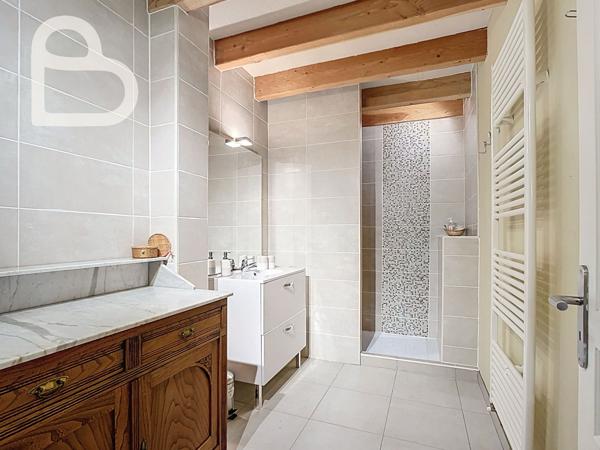 Saint-Céré (46400) Domaine de caractère rénové – gîtes, piscine, étang, chevaux