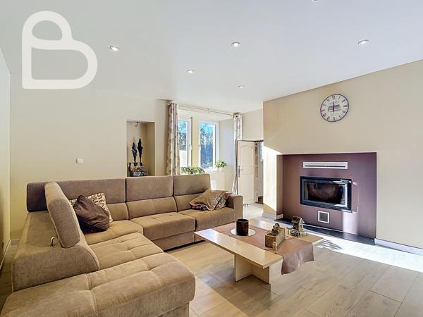 Saint-Céré (46400) Domaine de caractère rénové – gîtes, piscine, étang, chevaux