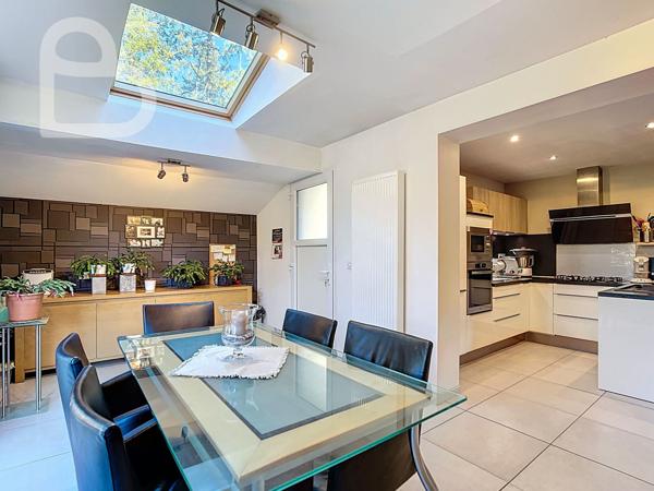 Saint-Céré (46400) Domaine de caractère rénové – gîtes, piscine, étang, chevaux