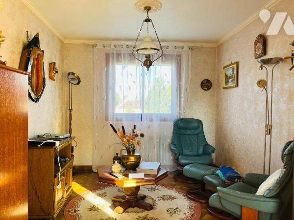 A vendre sur la commune d'Avranches, dans un quartier recherché, une maison de plain-pied sur s...