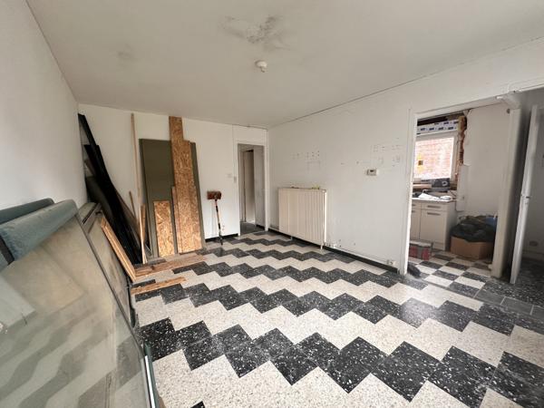 Douai (59500) Maison individuelle à fort potentiel – Douai secteur calme et recherché