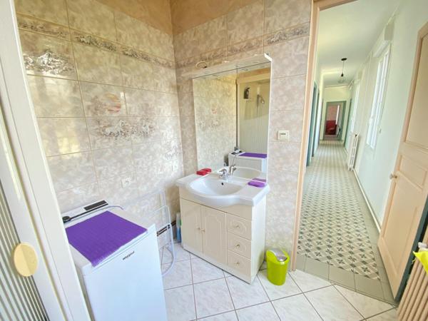 Demeure de 140m2 de plain-pied 4 chambres, jardin