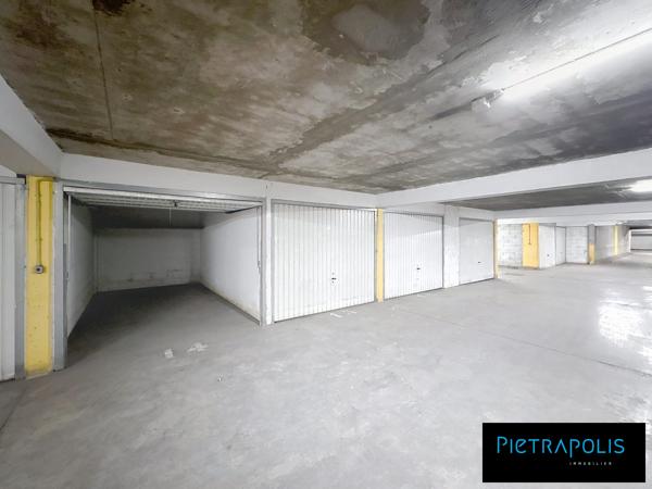 Garage fermé, rue Hippolyte Kahn