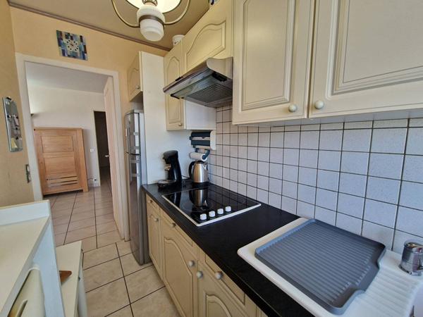 APPARTEMENT à VAUX SUR MER