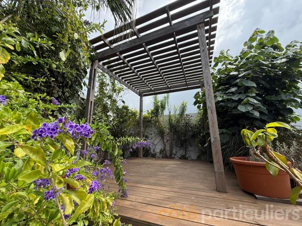 Vente Maison130 m² - 6 Pièces - L ETANG SALE (97427)