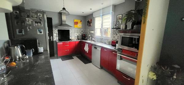 Rare à la vente ! Maison récente à COMBOURG