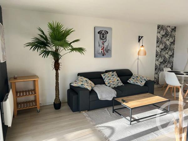 Appartement F2 à vendre  2 pièces - 47,88 m 2   ROYAN  - 17