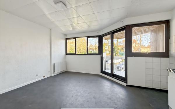 Appartement à vendre    1 pièce •  Argenteuil
