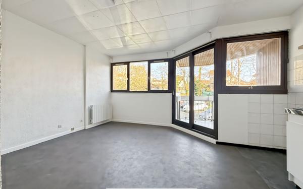 Appartement à vendre    1 pièce •  Argenteuil