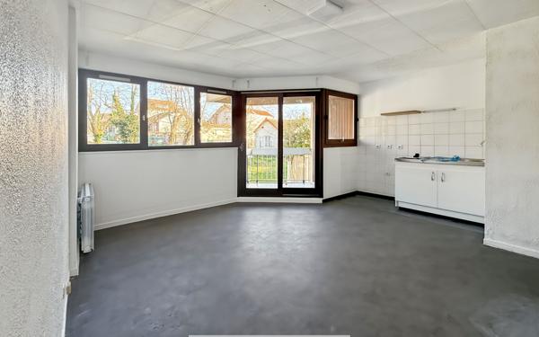 Appartement à vendre    1 pièce •  Argenteuil