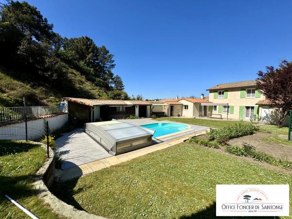 Maison Traditionnelle vue sur dune et forêt