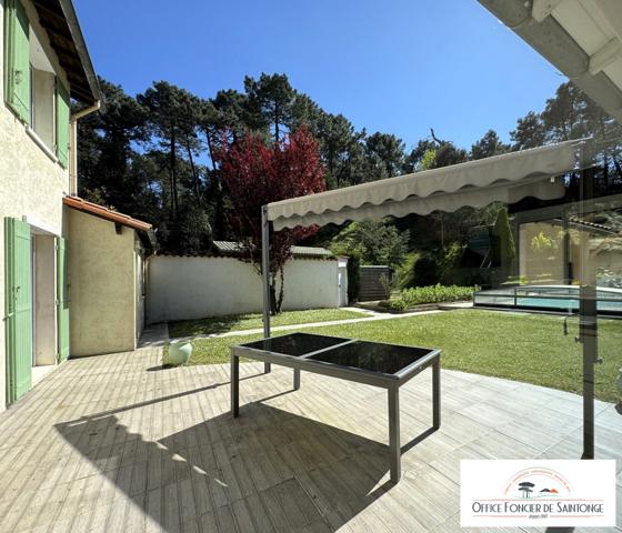 Maison Traditionnelle vue sur dune et forêt