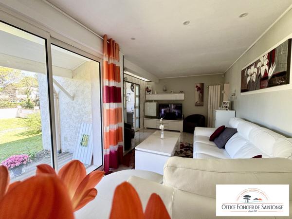 Maison Traditionnelle vue sur dune et forêt