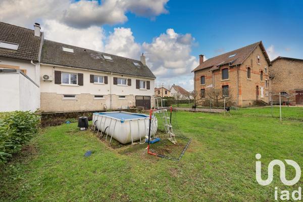 Maison 6 pièces de 128 m² à Donchery (08350)