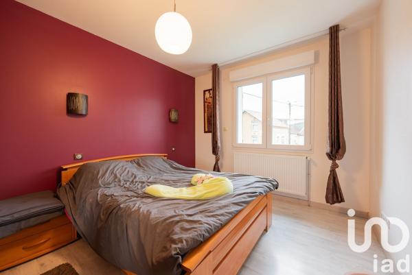 Maison 6 pièces de 128 m² à Donchery (08350)