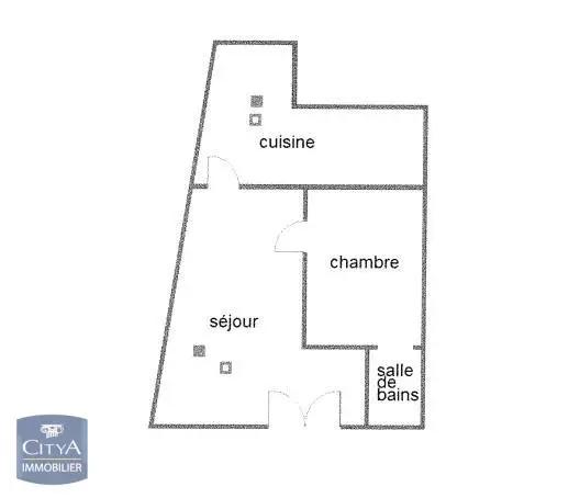 Appartement à louer 2 pièces 49.77m² Alençon (61000)