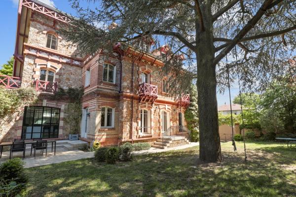 Vente Maison de luxe Vaucresson 8 Pièces 292 m²