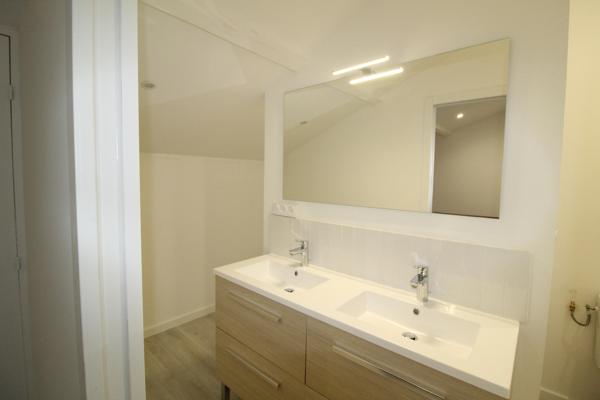 RÉNOVATION TOTALE POUR CETTE MAISON DE 119M2 4 CHAMBRES